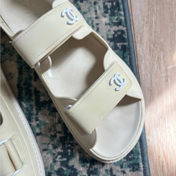Chanel sandals 39 - Picture 2 of 5